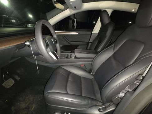 Used 2024 Tesla Model Y Long Range image 5