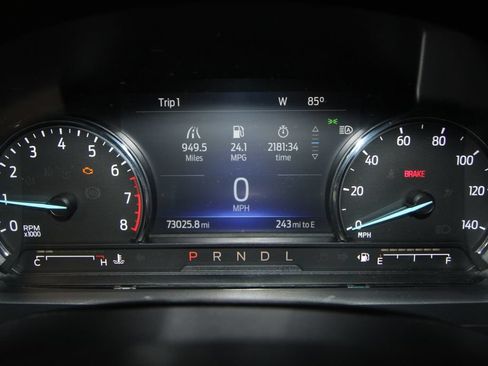 Used 2022 Ford Explorer XLT w/ Equipment Group 202A RWD image 10