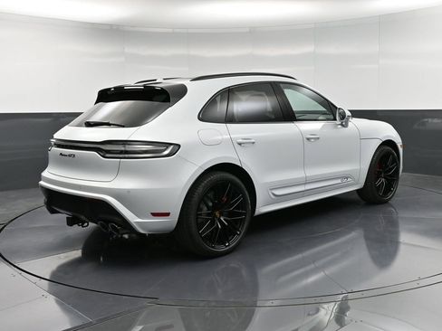 New 2026 Porsche Macan GTS AWD/4WD image 8