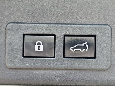 Certified 2022 Subaru Ascent Touring AWD/4WD image 14
