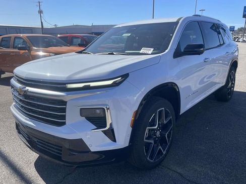 New 2026 Chevrolet Traverse High Country image 7