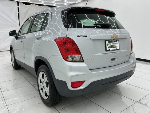 Used 2018 Chevrolet Trax LS FWD image 8