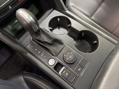 Certified 2021 Volkswagen Atlas SE w/ Panoramic Sunroof Package image 19