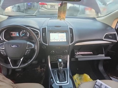 Used 2018 Ford Edge SEL w/ Equipment Group 201A FWD image 9