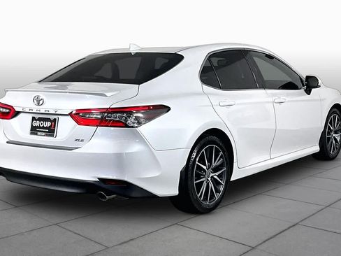 Used 2023 Toyota Camry XLE FWD image 12