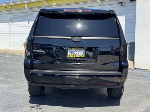 Used 2018 Cadillac Escalade Platinum AWD/4WD image 14