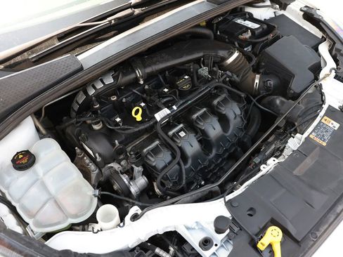 Used 2016 Ford Focus ST FWD image 44
