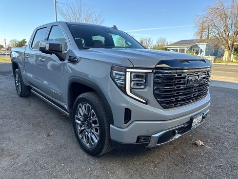 Used 2025 GMC Sierra 1500 Denali Ultimate image 7
