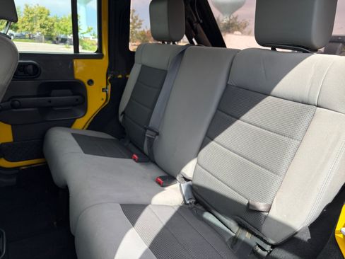 Used 2009 Jeep Wrangler Unlimited X AWD/4WD image 20