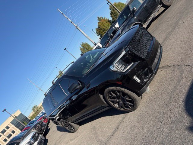 Used 2023 GMC Yukon XL Denali w/ Denali Reserve Package AWD/4WD image 3