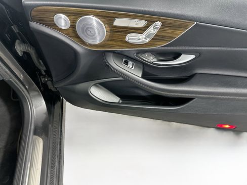 Used 2022 Mercedes-Benz C 300 Coupe image 32