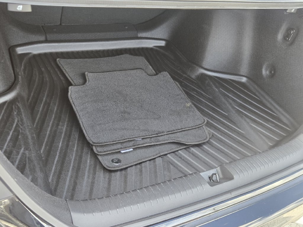 Certified 2023 Honda Accord EX image 14