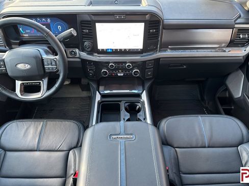 Used 2026 Ford F450 Platinum w/ FX4 Off-Road Package image 15