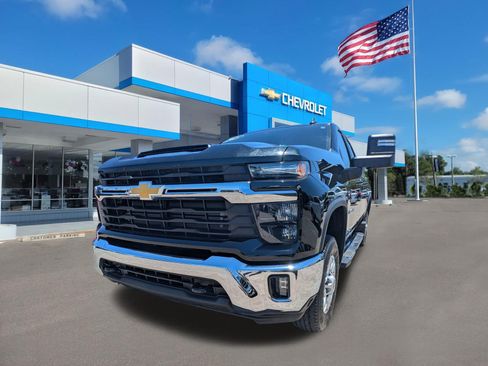 Used 2025 Chevrolet Silverado 2500 LT w/ Convenience Package AWD/4WD image 8
