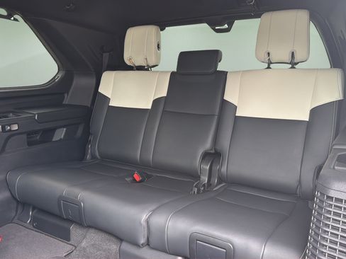 Used 2023 Toyota Sequoia Capstone AWD/4WD image 17