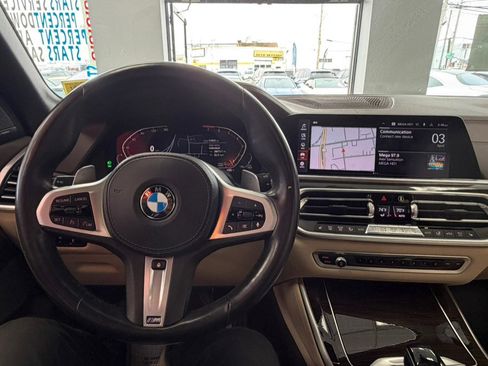 Used 2019 BMW X5 xDrive40i w/ M Sport Package image 57