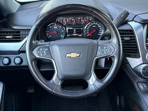 Used 2018 Chevrolet Suburban LT AWD/4WD image 18