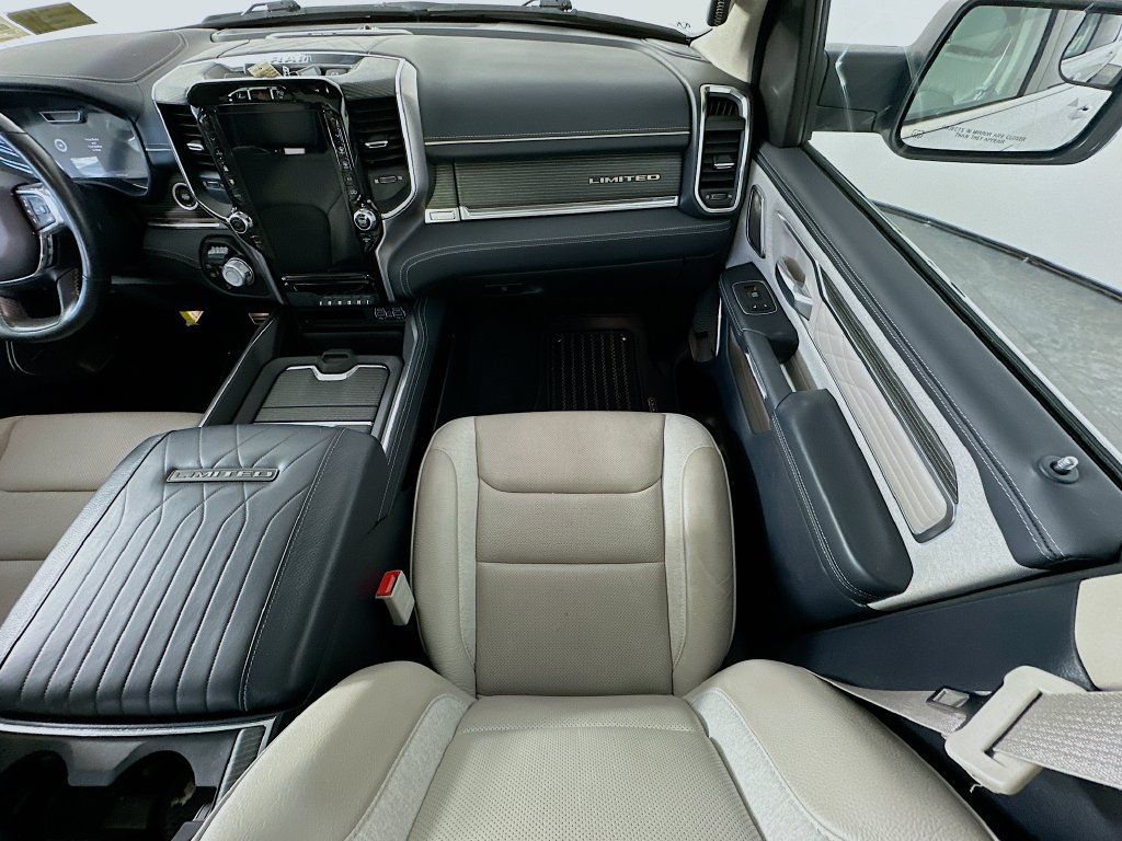 Used 2024 RAM 1500 Limited AWD/4WD image 11