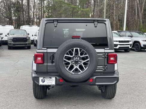 New 2026 Jeep Wrangler Unlimited Sahara AWD/4WD image 7