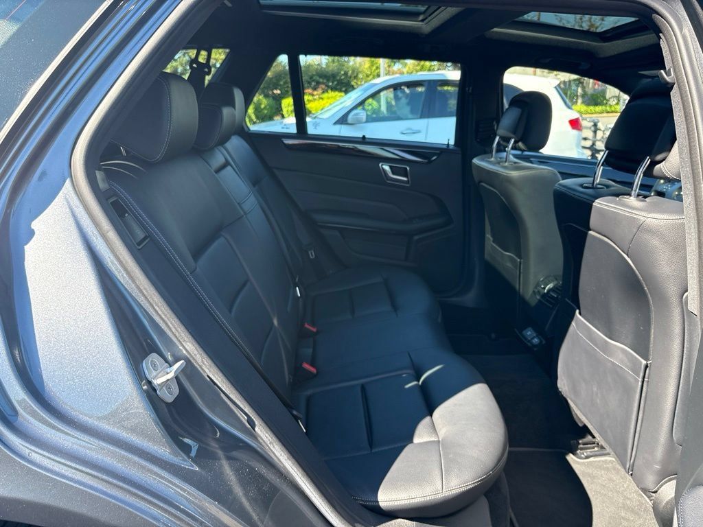 Used 2016 Mercedes-Benz E 350 4MATIC Wagon image 25