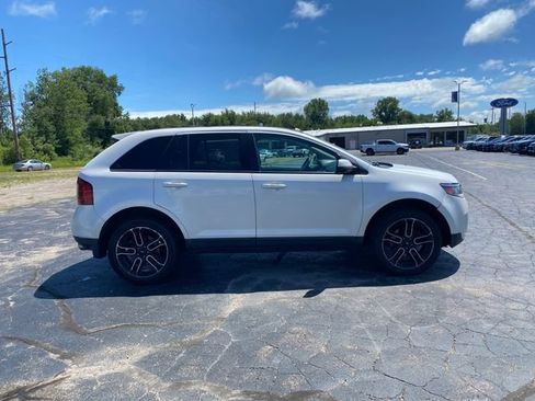 Used 2013 Ford Edge SEL w/ Black-White Styling Pkg FWD image 11