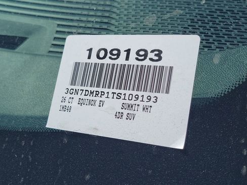 New 2026 Chevrolet Equinox EV LT image 24