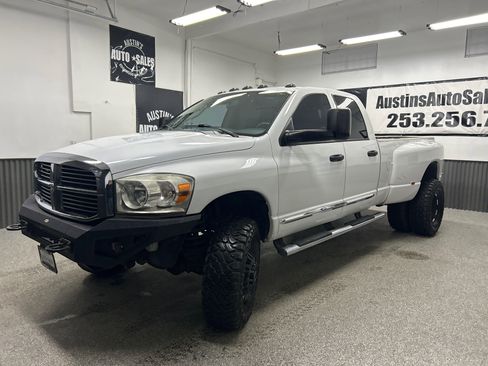 Used 2009 Dodge Ram 3500 Truck SLT w/ Popular Equipment Group image 3