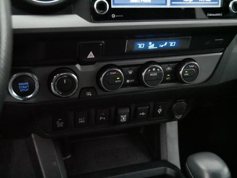 Certified 2021 Toyota Tacoma TRD Off-Road w/ Technology Package image 23