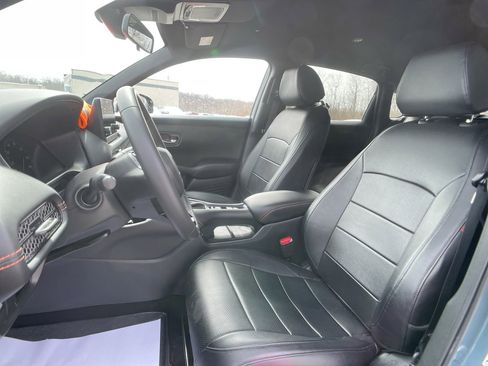 Used 2025 Honda HR-V Sport image 12