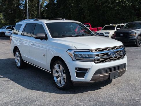 Used 2024 Ford Expedition King Ranch RWD image 4