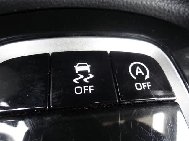Certified 2025 Toyota Corolla Cross XLE FWD image 29