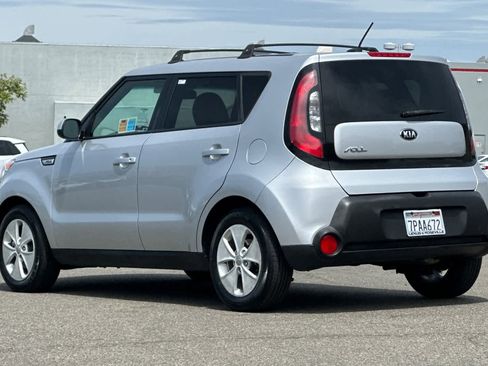Used 2015 Kia Soul FWD image 7