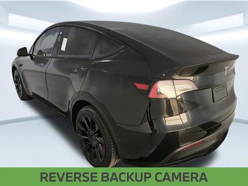 Used 2021 Tesla Model Y Long Range AWD/4WD image 4