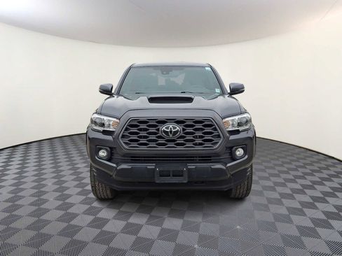 Certified 2022 Toyota Tacoma TRD Sport image 3