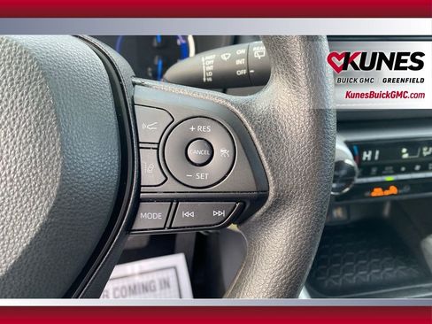 Used 2025 Toyota RAV4 LE image 23