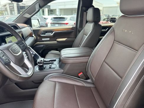 Used 2024 GMC Sierra 1500 Denali w/ Denali Reserve Package AWD/4WD image 5