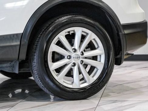 Used 2018 Nissan Rogue Sport S w/ S Appearance Package FWD image 58