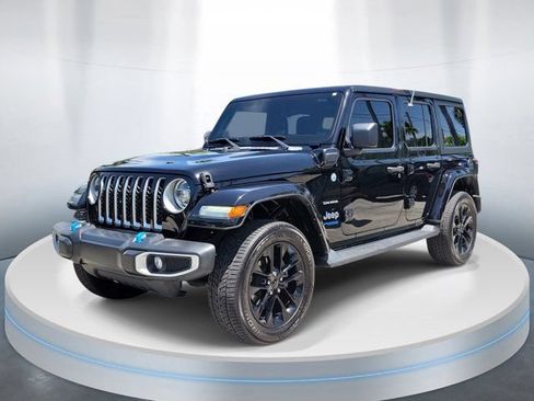 Used 2022 Jeep Wrangler Unlimited Sahara 4xe AWD/4WD image 2
