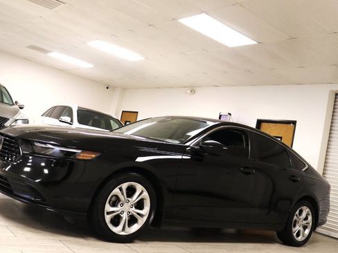 Used 2024 Honda Accord LX image 10