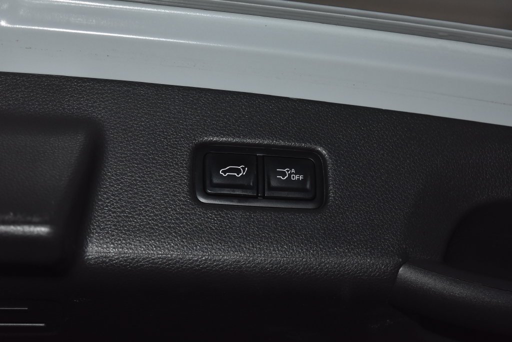 Used 2024 Kia Carnival SX FWD image 36