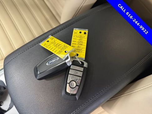 Used 2022 Ford Edge SEL w/ Convenience Package image 26