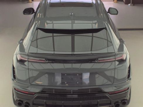 Used 2023 Lamborghini Urus S image 10