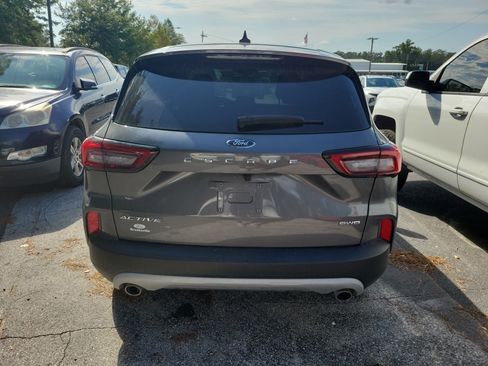 Used 2024 Ford Escape Active AWD/4WD image 5