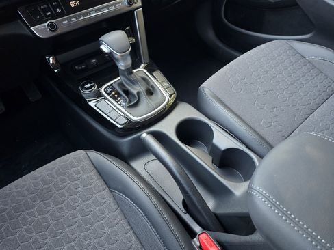 New 2026 Kia Seltos S FWD image 9