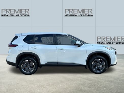 New 2026 Nissan Rogue SV image 4