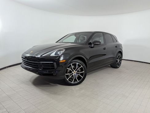 Certified 2023 Porsche Cayenne Platinum Edition AWD/4WD image 1