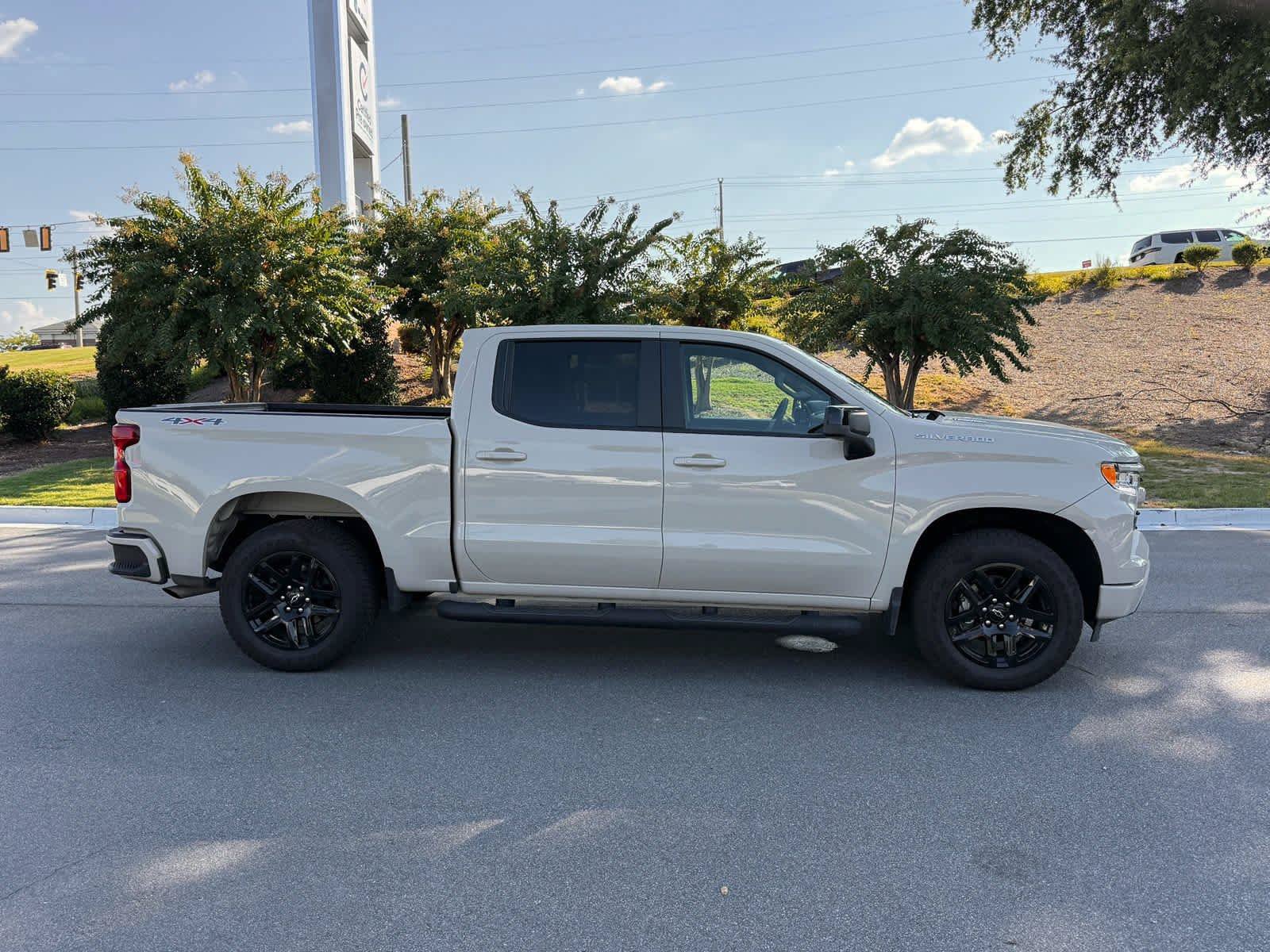 Used 2026 Chevrolet Silverado 1500 RST w/ RST Select Package AWD/4WD image 6