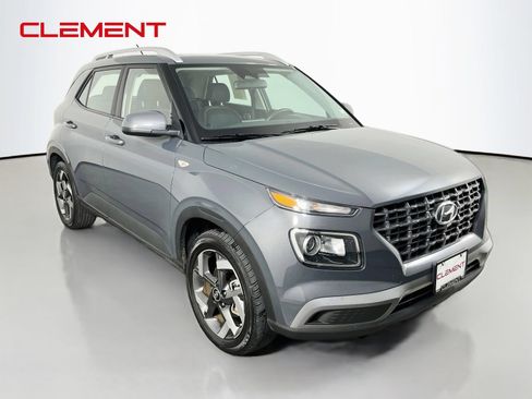 Used 2025 Hyundai Venue SEL FWD image 4