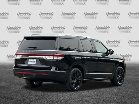 Used 2023 Lincoln Navigator Reserve image 5