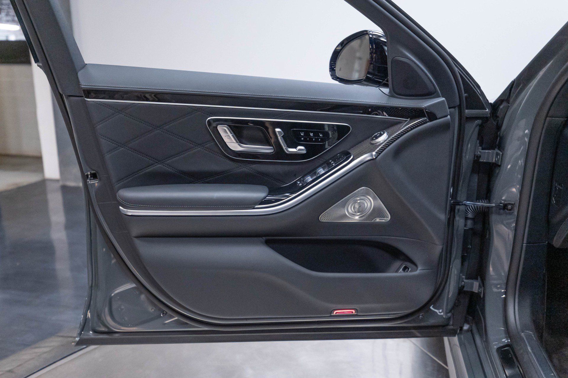 Used 2026 Mercedes-Benz S 63 AMG S image 6